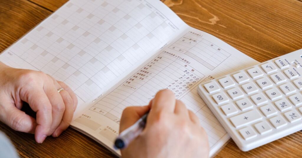 Know your cash picture without guessing with Introduction to Personal Finance